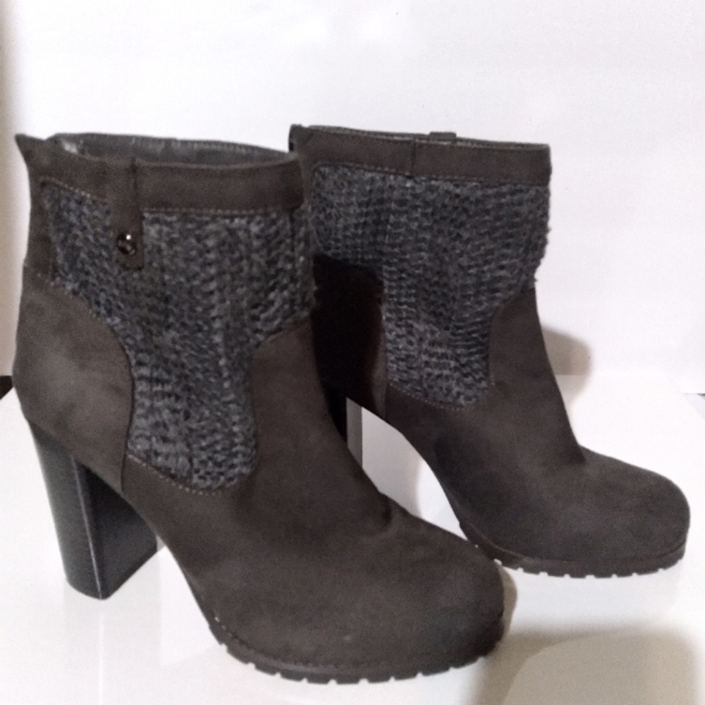 Juicy couture ankle boots 7.5